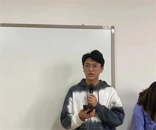 521e04be9d324008b3a15d74dbe50de1.jpg