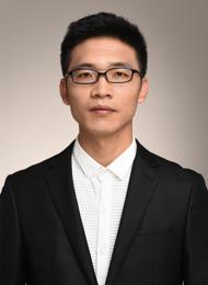 潘万里
